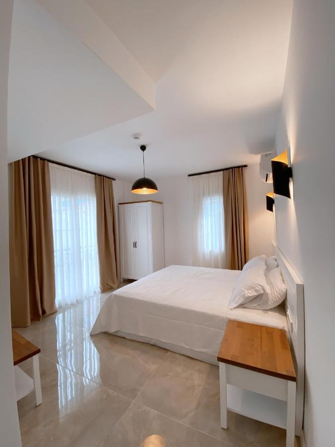 Amber Boutique Hotel Кешме Экстерьер фото