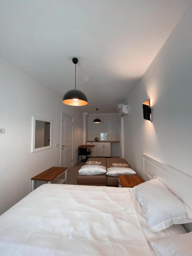 Amber Boutique Hotel Кешме Экстерьер фото
