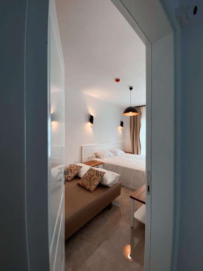 Amber Boutique Hotel Кешме Экстерьер фото