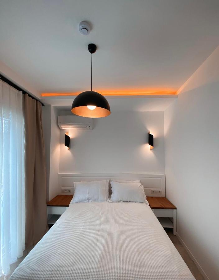 Amber Boutique Hotel Кешме Экстерьер фото