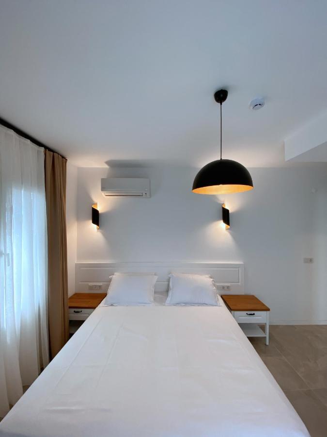 Amber Boutique Hotel Кешме Экстерьер фото